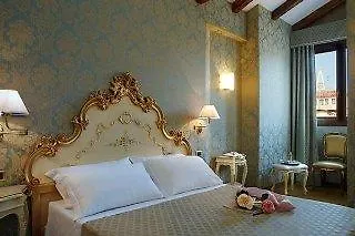 Ca' Pedrocchi Hotel Venice 2*,